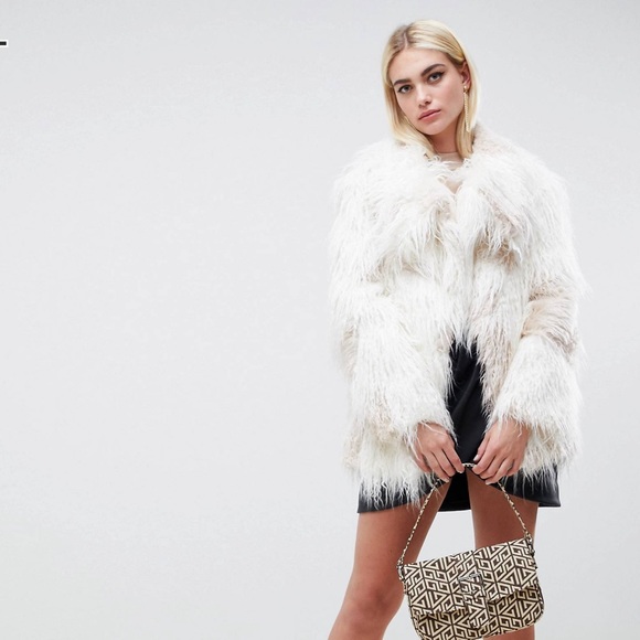 ASOS DESIGN Borg Faux Fur white coat, size 6 - Picture 4 of 6